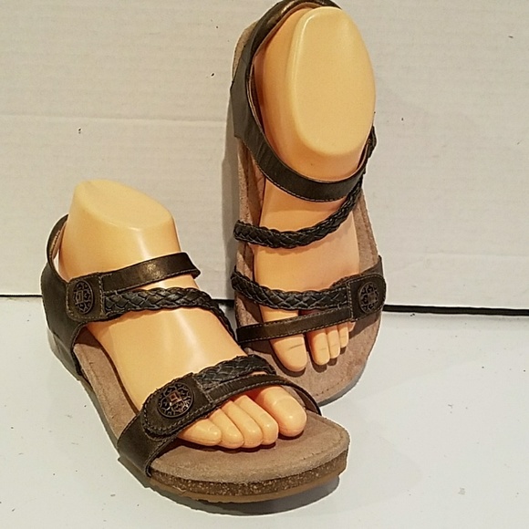 aetrex jillian quarter strap